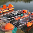 Pescando a canoa plástica clara, caiaque dobro de pouco peso do oceano com 2 pás