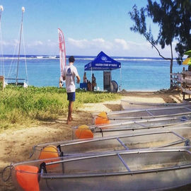 Os barcos de pesca pequenos plásticos transparentes, amante inquebrável do espaço livre do policarbonato Kayaks para a venda